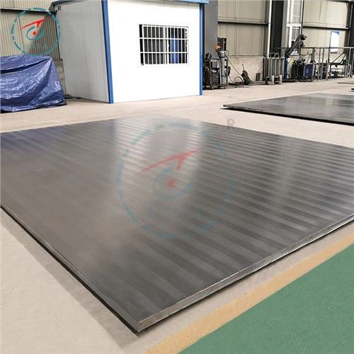 Titánová platňa z nehrdzavejúcej ocele